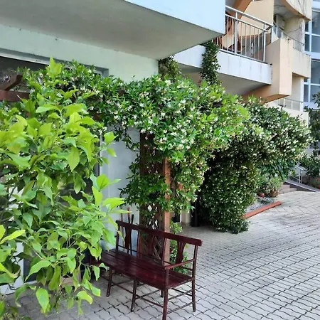 Central, 1 Bed Apt, 3* Yassen Apartment